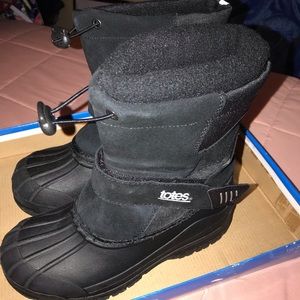 Totes Kid’s Snow Boots ❄️